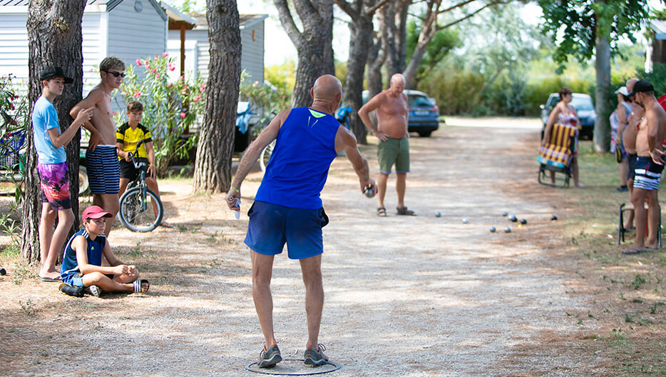 Pétanque competition at Camping le Neptune Agde