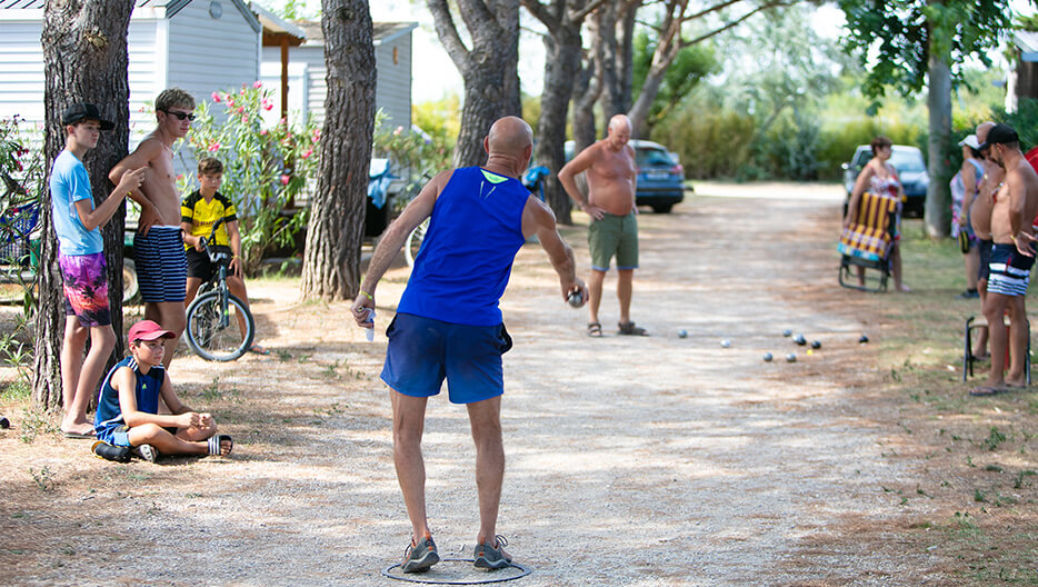 Concours de pétanque au camping Agde le Neptune