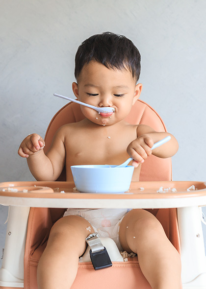 Le camping 4 étoiles le Neptune à Agde dans l’Hérault, propose la location de chaise haute pour bébé